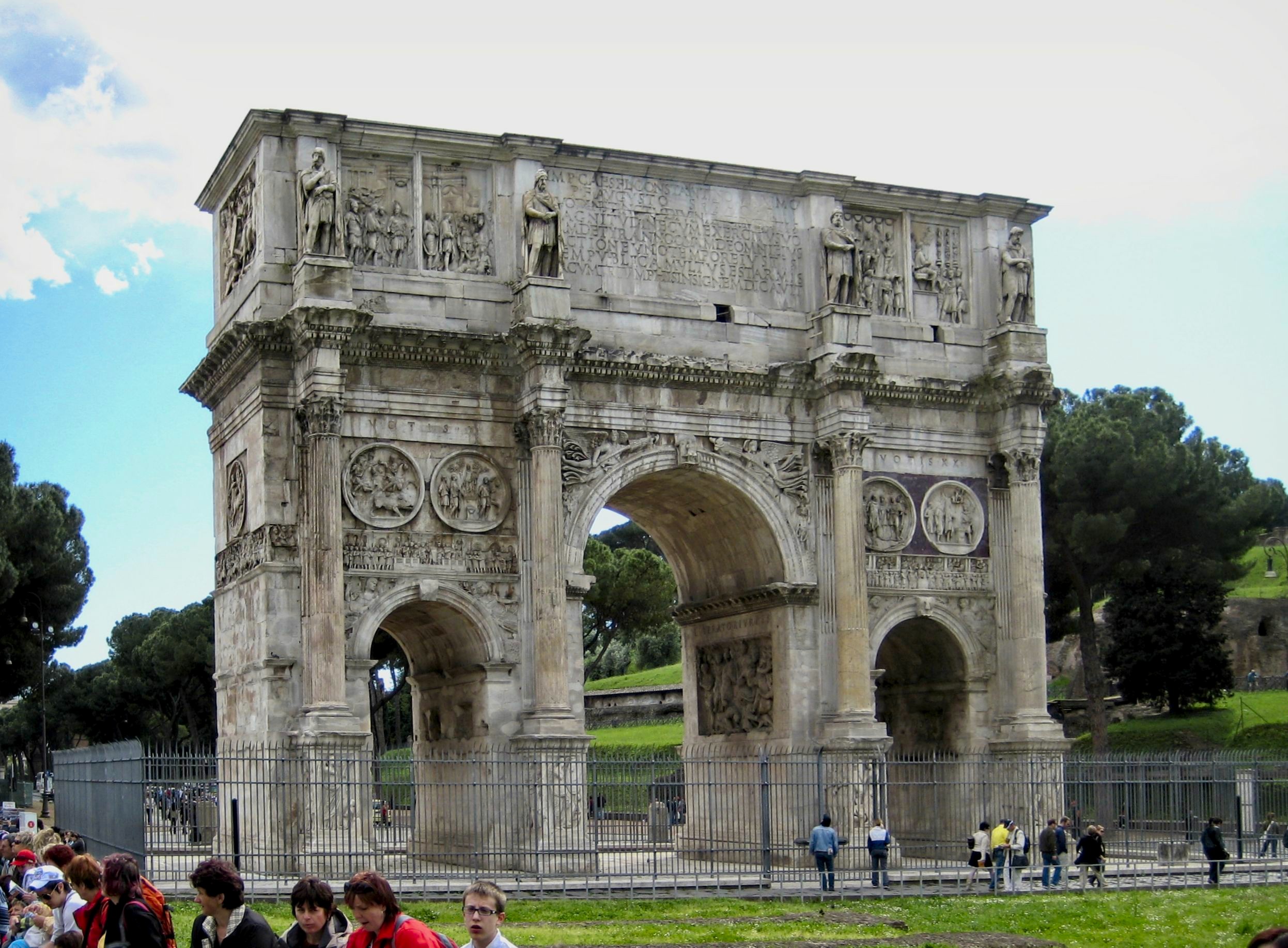 Konstantinův oblouk